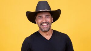 Alberto Cowboy é eliminado do BBB 26 e abandona carreira sertaneja após tentativas frustradas