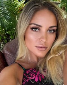 Atleta brasileira morre afogada durante prova de Ironman no Texas