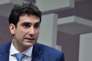 Presidente do BC garante que mandato não será negociado e destaca papel do Focus nas decisões de juros