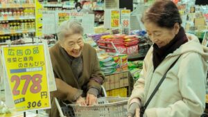Filme retrata Japão onde idosos são pressionados à eutanásia a partir dos 75 anos