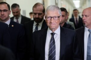 Bill Gates revela que Jeffrey Epstein tentou chantageá-lo por casos extraconjugais