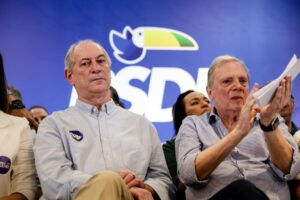 Ciro Gomes apoia possível candidatura de Aécio Neves à Presidência