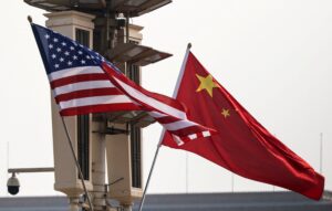 EUA incluem Baidu, Alibaba e BYD em lista de empresas que apoiam Exército chinês