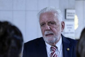 PF aponta apartamento de R$ 2,4 mi ligado a suposta atuação de Jaques Wagner em favor do Banco Master