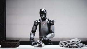 Vendas de robôs humanoides chegam a 7 mil unidades em 2025 no mundo
