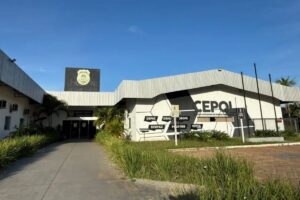 Cliente insatisfeito dá soco no rosto de vendedor em Campo Grande