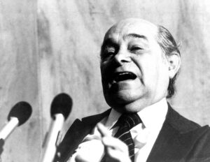 Justiça autoriza acesso a documentos secretos da morte de Tancredo Neves